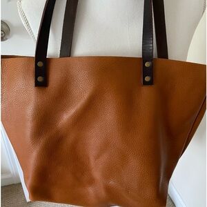 Classic Large leather tote